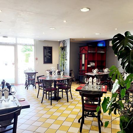 Auberge Des Lacs Bleus Clérac Eksteriør billede